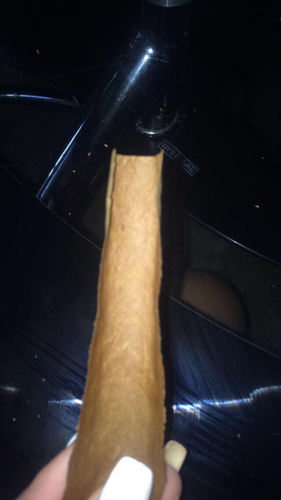 mixbreed_lexie's tweet photo. Blaze up and eat good #HappyLaborDay http://t.co/kFVxt9bKZZ