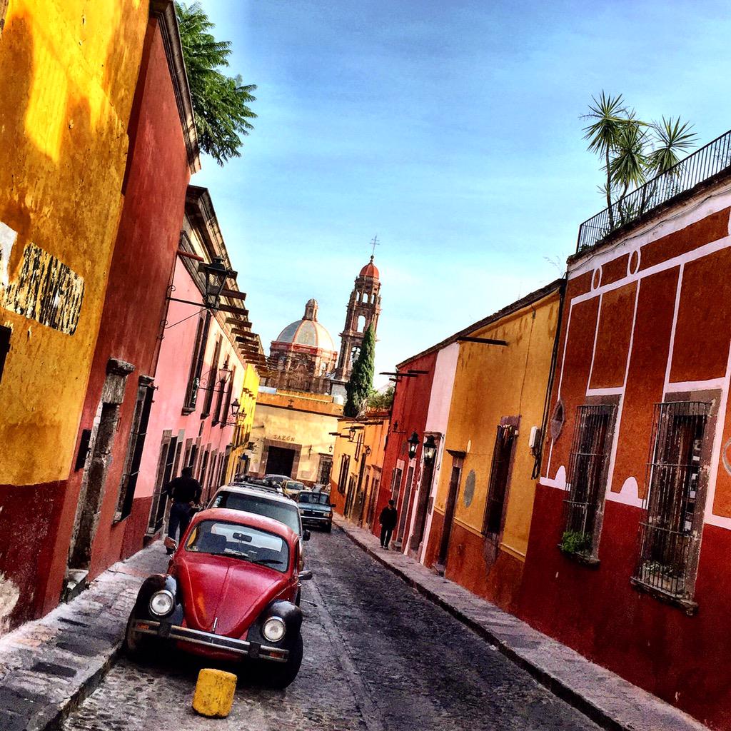 Campanas_SMA's tweet photo. Charming cobbled stone streets of #SanMigueldeAllende #Guanajuato #Mexico http://t.co/1gcktTg6Ej 
via:  @carlosmelia