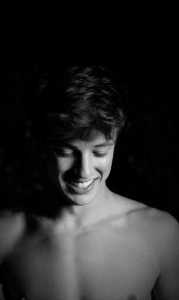 HAPPY BIRTHDAY CAMERON DALLAS! 