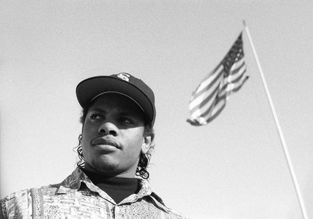 Happy birthday to the legend Eazy E 