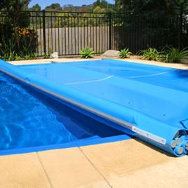 Remcopoolcovers's tweet image. Checkout the #PoolGuard adding a style and functionality to your backyard! Find out more: remco.com.au/pool-covers/