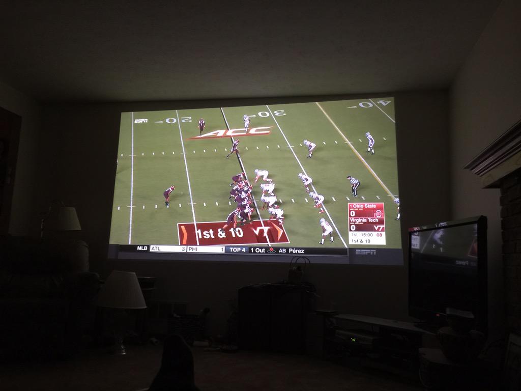 mikedomzalski's tweet image. @KJChmura hell ya man! #projectorstyle #GoBucks 🏈