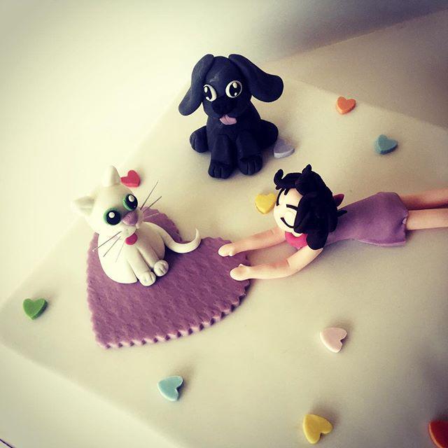 ManiaDelou's tweet photo. Cat &amp; dog........#cakedesing #cakeart #cakes #cake #jarmates #sweet #instapic #instaphoto http://t.co/QNfGxetGfO