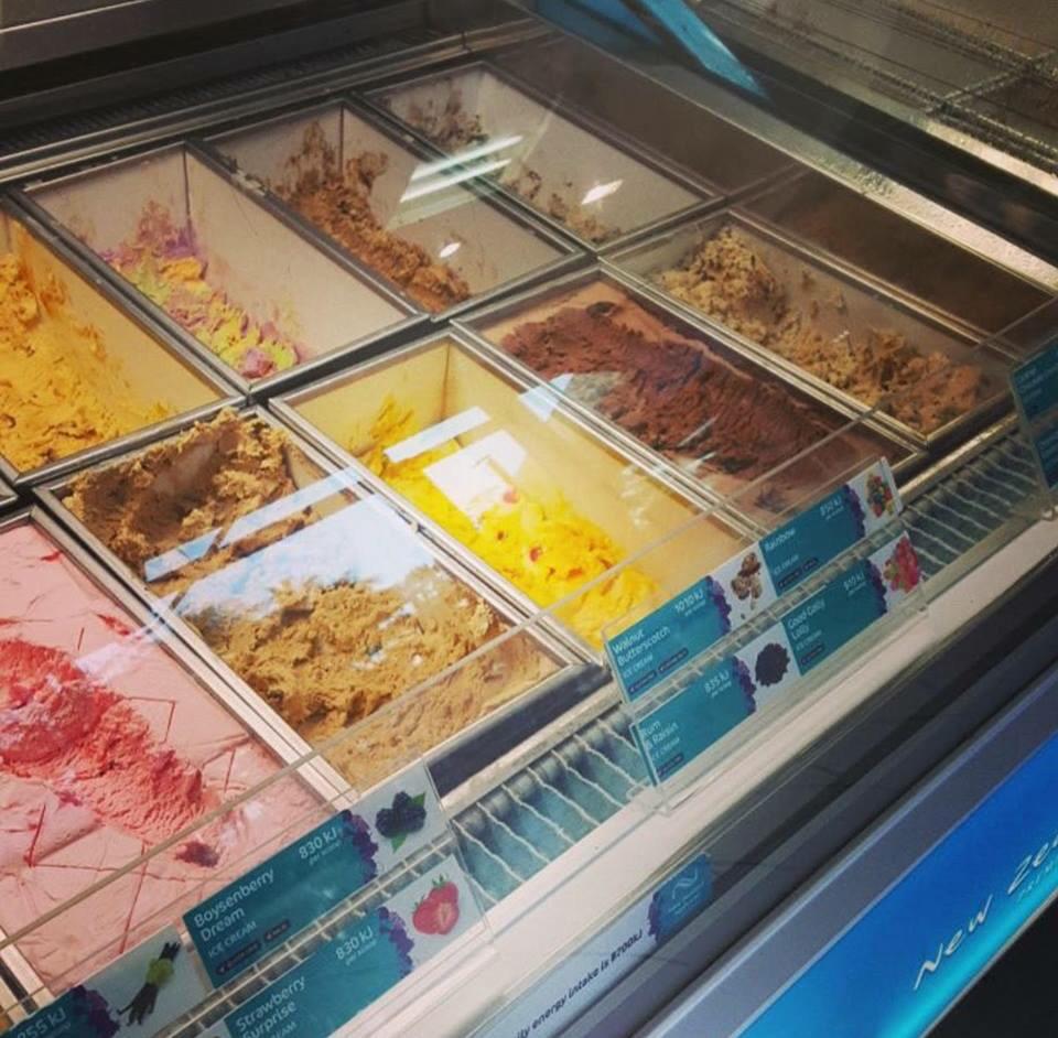 IcecreamAUS's tweet photo. Snack and smoothie time! via @ell_and_dee 🙊🍦😋 #newzealandnatural #nznaus http://t.co/UnriUEQr65
