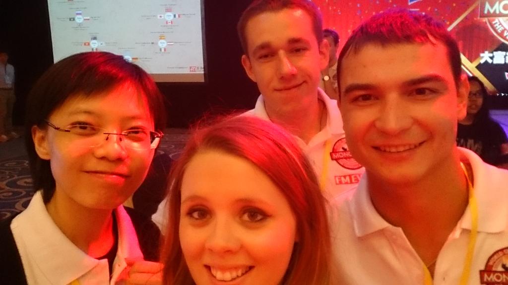Round 3 about to kick off: Marek from Poland, Aleksander from Russia, Sin Chi from Macau &amp; me for the UK this time