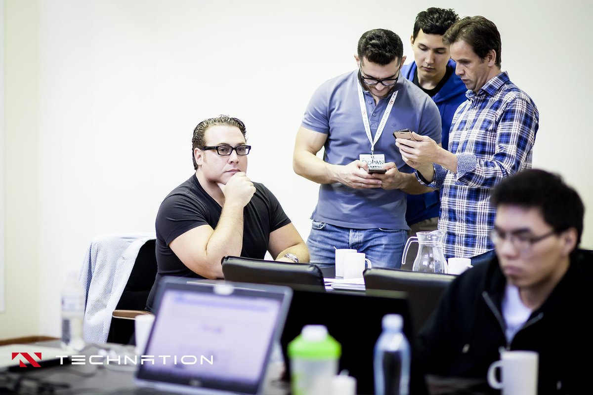 technationkz's tweet photo. Selfie lessons by @DialectJohn and @martinsherv at the #TECHNATION. #WedigTechnation http://t.co/p24n1B8nSB