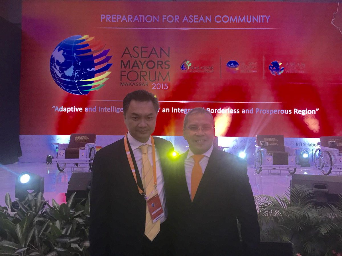 cchuldd's tweet image. Kren pak.. Sukses buat AMF “@dinopattidjalal: Bersama sahabatku walikota Makassar Dani Pomanto di ASEAN Mayors Forum http://t.co/t9c0Cl7Ezo”