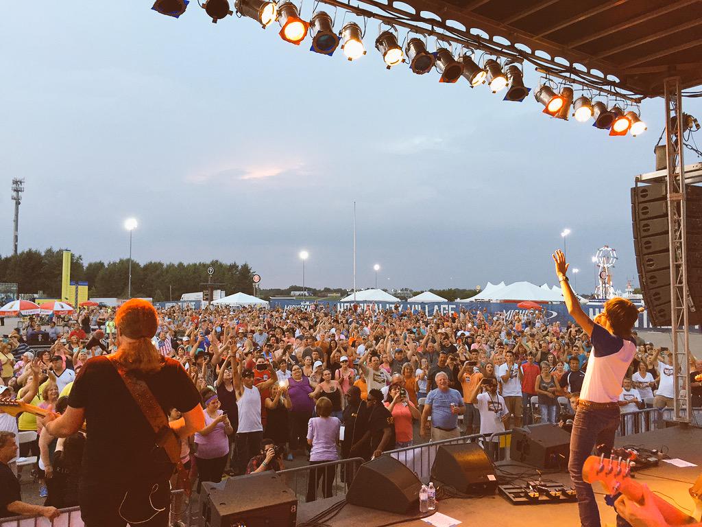 janson_chris's tweet photo. Looking Good Michigan! @BigMittenFair thanks for having me.#BuyMeABoat http://t.co/3CveW6Q1C4