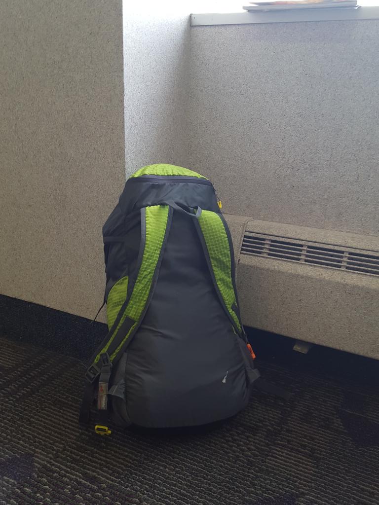 laura_pura_vida's tweet image. 2 people, 4 days, 25 lbs: 1 bag.  #livesmall #stressless