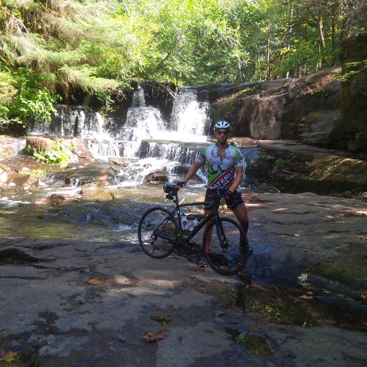 cditzend's tweet photo. I've been having an amazing time on my @specialized_ca #Robaix rental from #PeakSports in #Corvallis. #rideyourbike http://t.co/9wjBKQOzdd