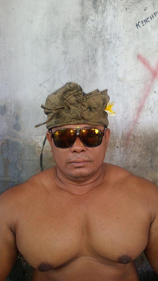 BurungOm1's tweet photo. Damn! Putingnya ga kuat http://t.co/HlAURQH31s