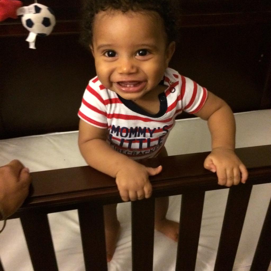 thebeautybossip's tweet photo. Discovering new things ☺️❤️ Just cleaned all his blankets fyi lol #PrinceZaiden #Smile #GodsGreatestBlessing #7months http://t.co/sGNxPO7ZhW