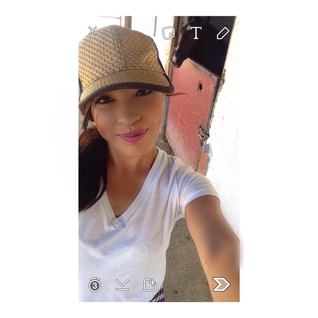 Trola33's tweet photo. Snapchat :nadia_estrada12 http://t.co/3smWguhzw1