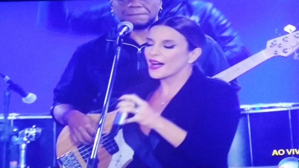 fotonoponto's tweet photo. Ter um sonho todo azul, azul da cor do mar!!!Meia noite galera!!!Huruuuuu
#IveteNaXuxa #IveteNaRecord #XuxaNaRecord http://t.co/JcuUQOHKNG