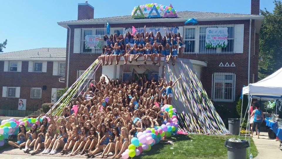 lmaestretti's tweet photo. Maddie is a Tri Delta http://t.co/0aC6O160W2
