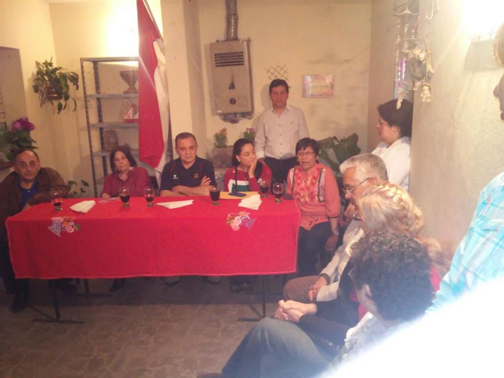 MiriamEAcosta's tweet photo. Recorrida #Seccional9 #LabaqueSuma El #13S #MestreSigue! Falta poco #Avancemos! @felolabaque @ramonjmestre http://t.co/I7jEoRzI44