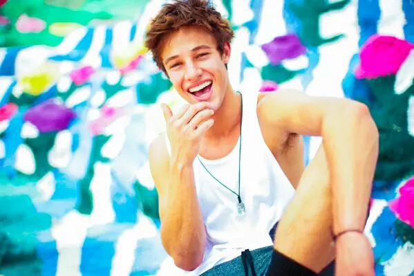  thank you God for Cameron Dallas keep smiling like this cz I love you Happy Birthday 