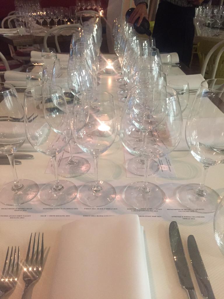 Here we go again #5winemakers @Portetwines <a href="/shawandsmith/">Shaw + Smith</a> <a href="/Foresthillwines/">Forest Hill Wines</a> #henschke <a href="/HCVwines/">Hickinbotham Wines</a> <a href="/Deja_vue_melb/">Déjà_vue</a>