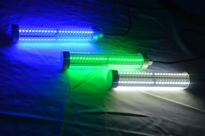 ToponeChoice's tweet image. This kind of led underwater fishing light can make fishing season Longer...............