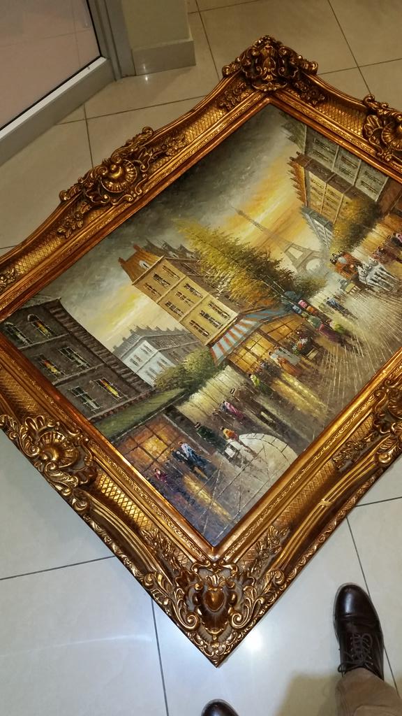 s_dihan's tweet photo. I love #Auction buys...#huge #gold #frame #oilpainting #paris #notprint 😊 http://t.co/OjFZh6mJNf
