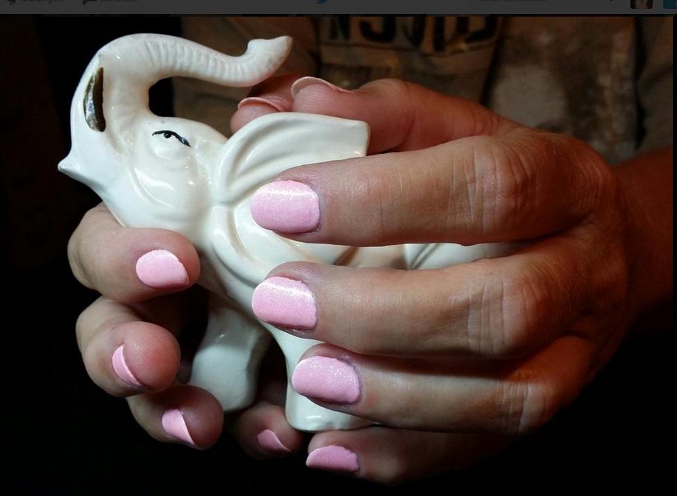 feestje? Esther Buijs @RockabellaNails voor extravagante nagels