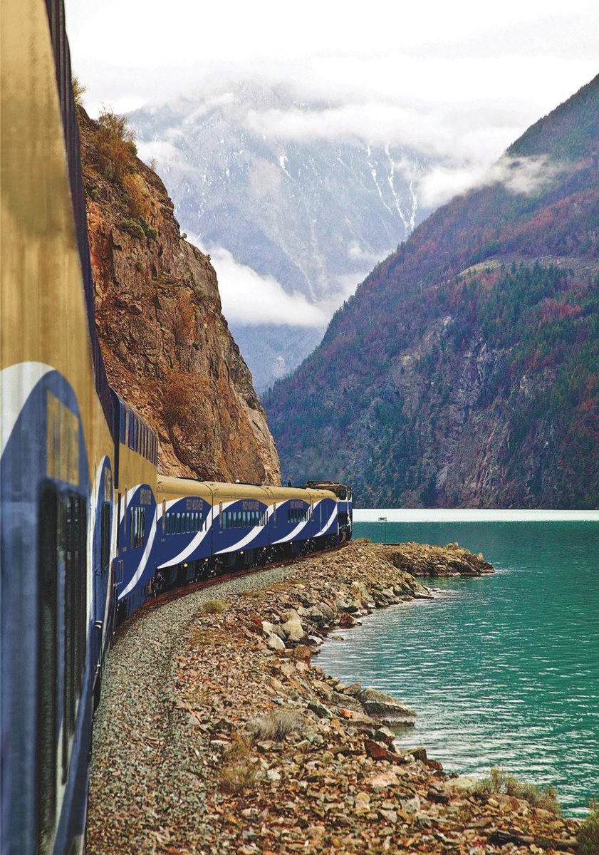 lengputu's tweet photo. Did you know that the #RockyMountaineer has served over 1 million farm fresh eggs &amp; 500,000 croissants to date? http://t.co/O3bMAubKYO