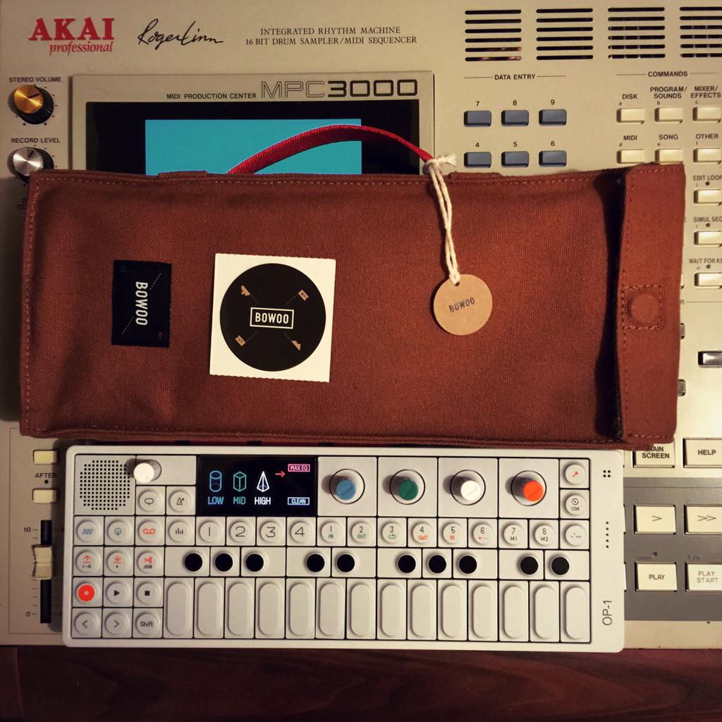 STEEEZO_946's tweet image. Now arrived!
@Bowoo NYC's #OP1 case!
it's awesome handmade product!
I love it!!🐈✨✨✨
#bowoonyc #teenageengineering