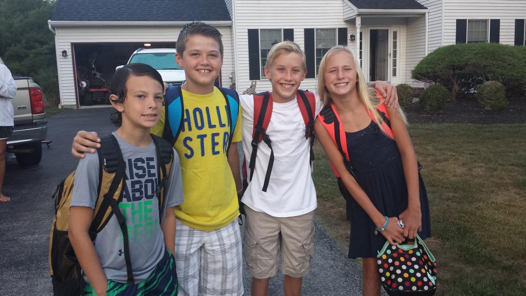 MaryannVaughn's tweet photo. The Chartwell crew in Chadds Ford headed to #GarnetValleyMiddleSchool #Fox29BackToSchool #Fox29GoodDay http://t.co/1sfIxh6iWf