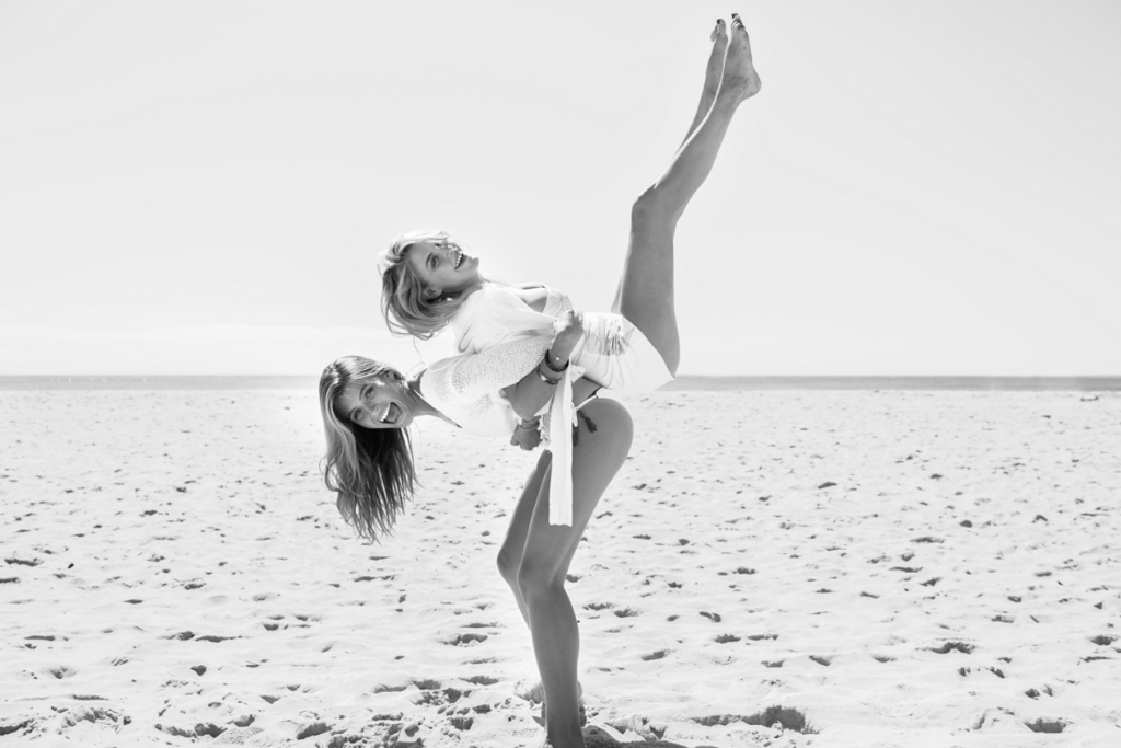 Models Ashley Smith and Madison Headrick Take Us on a Tour of the Hamptons bit.ly/1M7VGsI