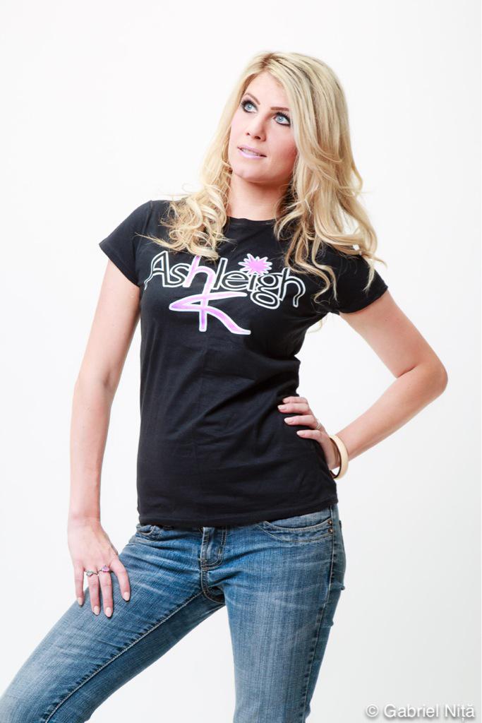AshleighKno1's tweet photo. Available now online http://t.co/KrRveKGczl @tmstoresuk AK #ashleighk #tops #teeshits #hoodies http://t.co/mPJnxL6Tda