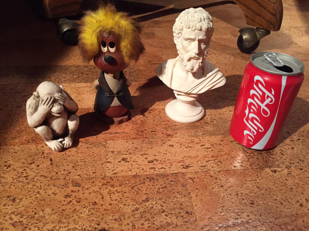 APPLESToNEPiX's tweet image. An aSSortment of #figurines,
#EmptyCans, &amp;amp; other #OddObjects
were found alongside these dox.
&amp;lt;O&amp;gt;#ArtMinusContext&amp;gt;