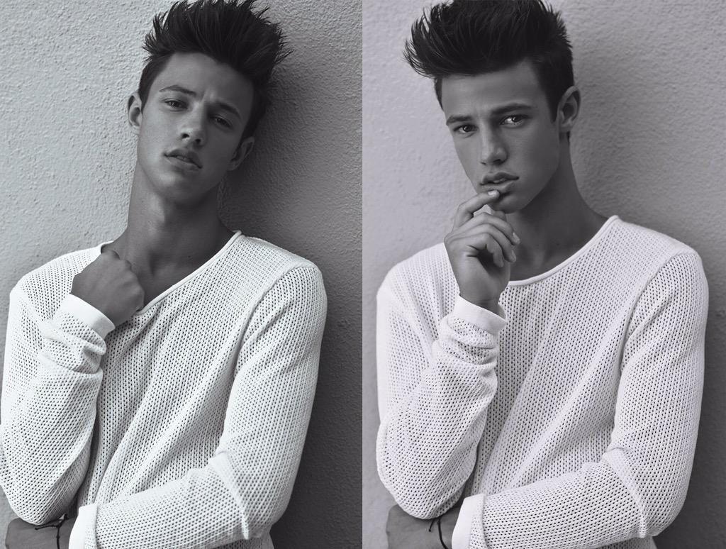 HAPPY BIRTHDAY MY LOVELY CAMERON DALLAS I hope u have a great day     