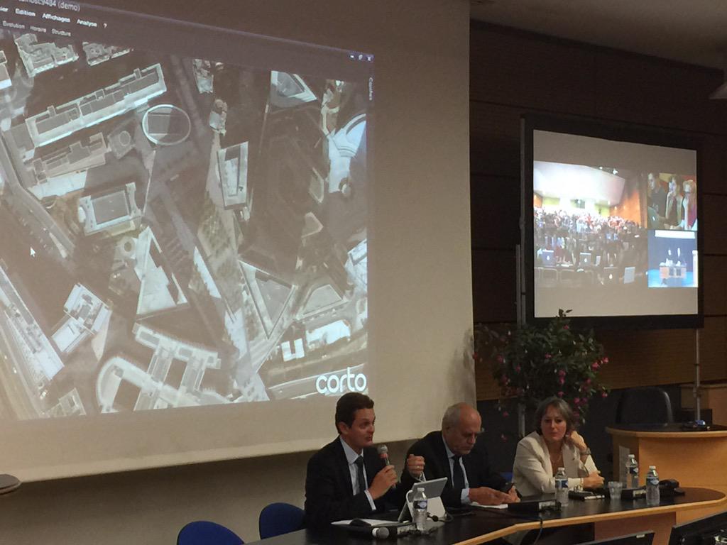 Premier speaker Renaud Prouver, CEO de <a href="/SpallianFr/">SPALLIAN</a>, sur les #BigData #ieSKEMA