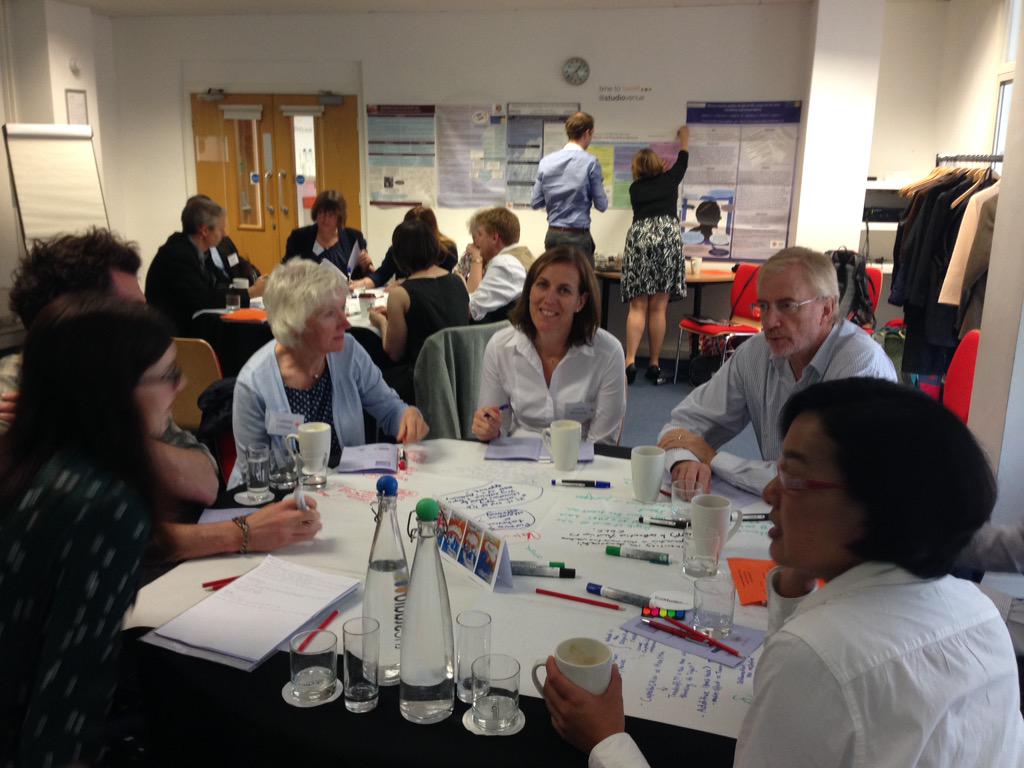 Lots of discussions going on at #EconEndLife workshop...