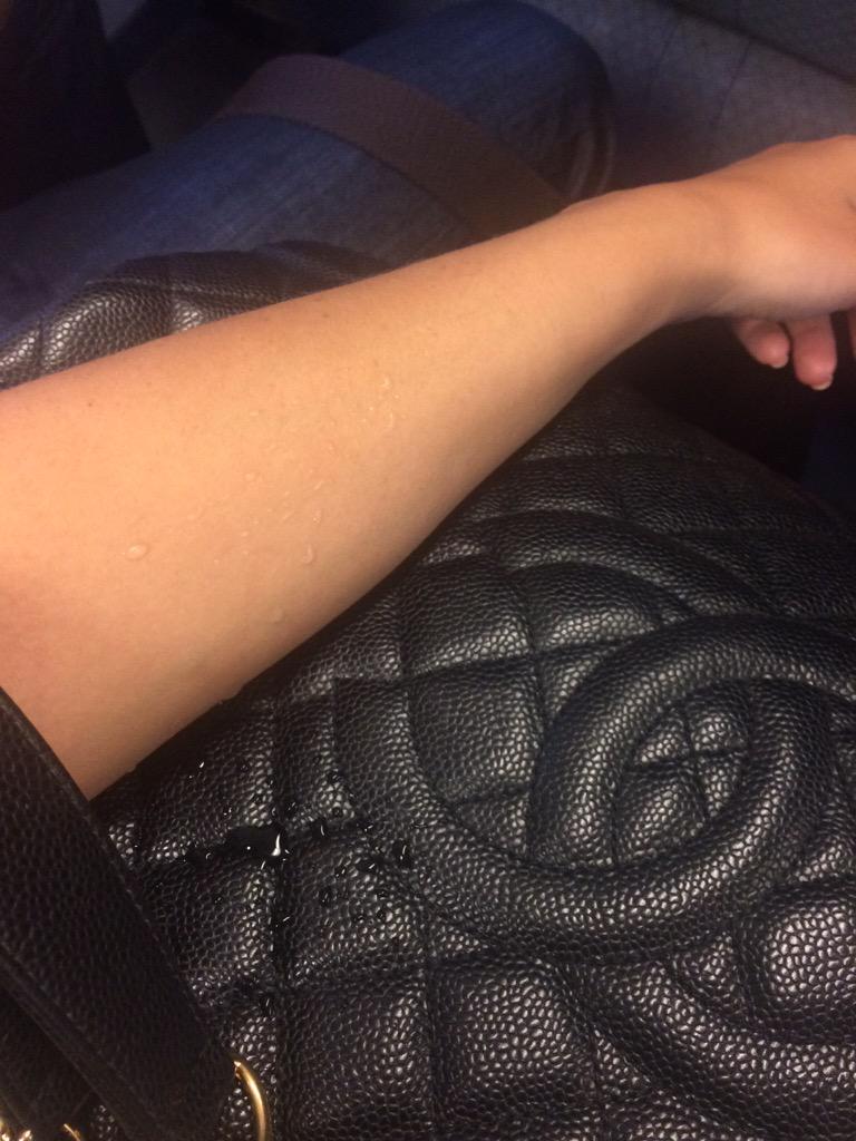 __daniellet's tweet image. Seriously #njtransit I actually found a seat &amp;amp; you decide to rain on me the whole trip? #EPICFAIL #needtogobacktobed