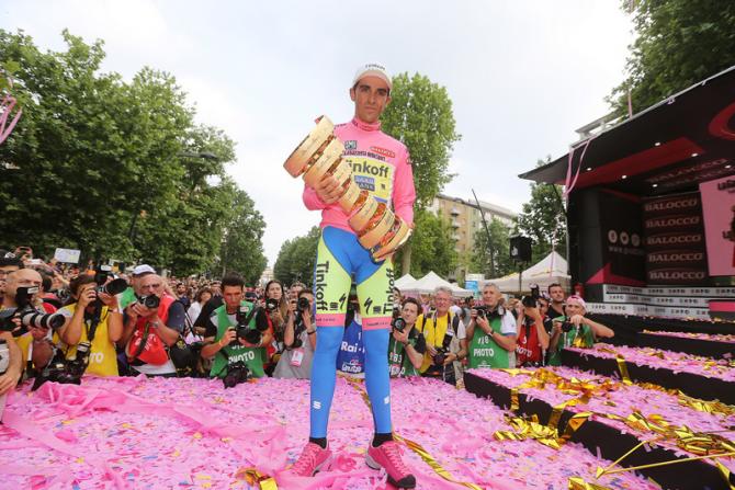 Cyclingnewsfeed's tweet photo. 2016 Giro d'Italia to include three individual time trials http://t.co/qZMBpfMfCl http://t.co/5Ax8gHRoer