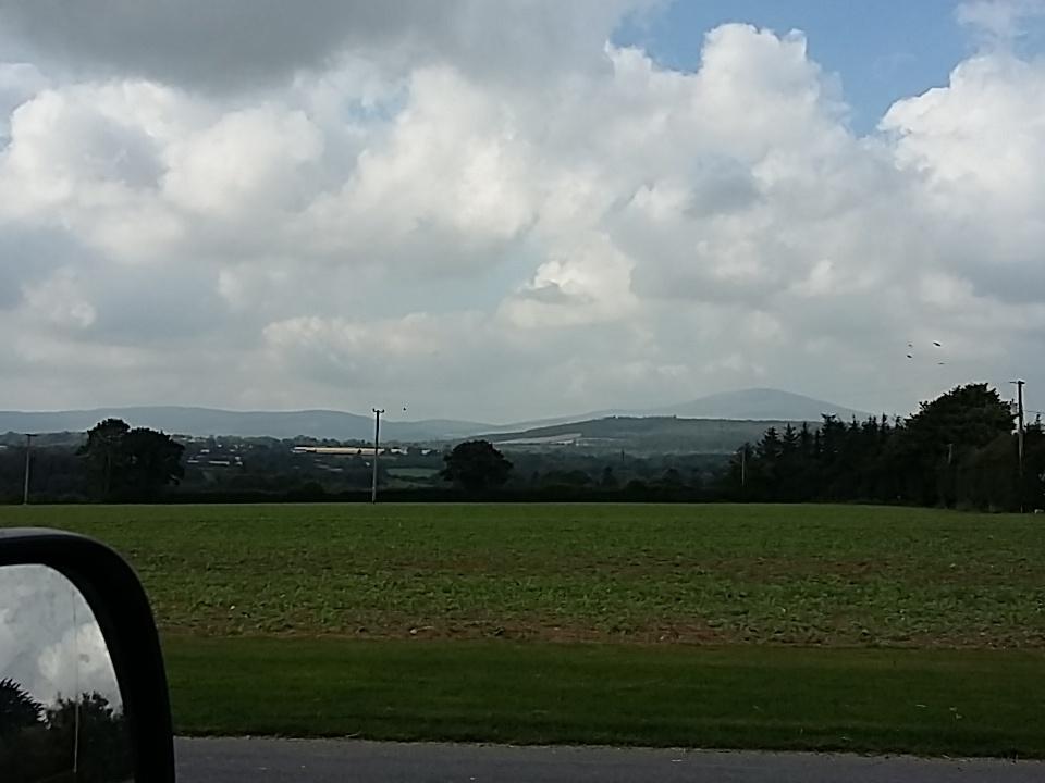 tiptoptim2's tweet image. Lunchtime view #lovemyjob