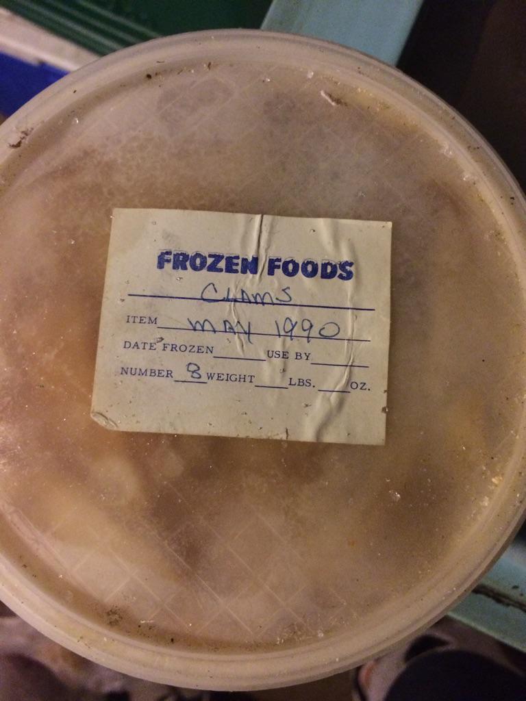 klondyke69's tweet photo. The freezer is cleared out and defrosted. Anyone want some clams?
#ChoreWeek http://t.co/SOL7Bvpe7T