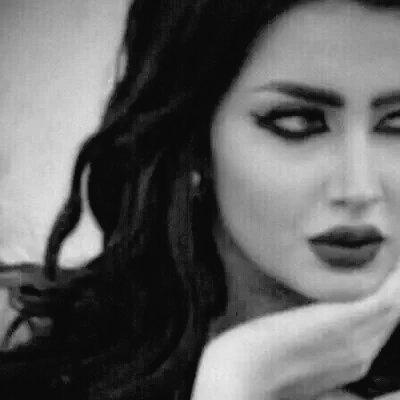 لَأّ شٍيِّء أّجِمَلَ مَنِ أّلَصٌمَتّ عٌنِدِمَأّ تّخَيِّبِ أّلَظّنِوِنِ┌(˘⌣˘)ʃ