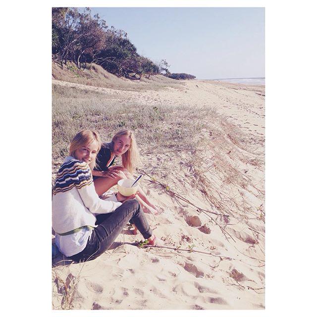 IsabelLucass's tweet photo. 'Everything's better outside, especially in the company of childhood truth-seekers, who still insist on true beauty' http://t.co/fjlZhrdU9T