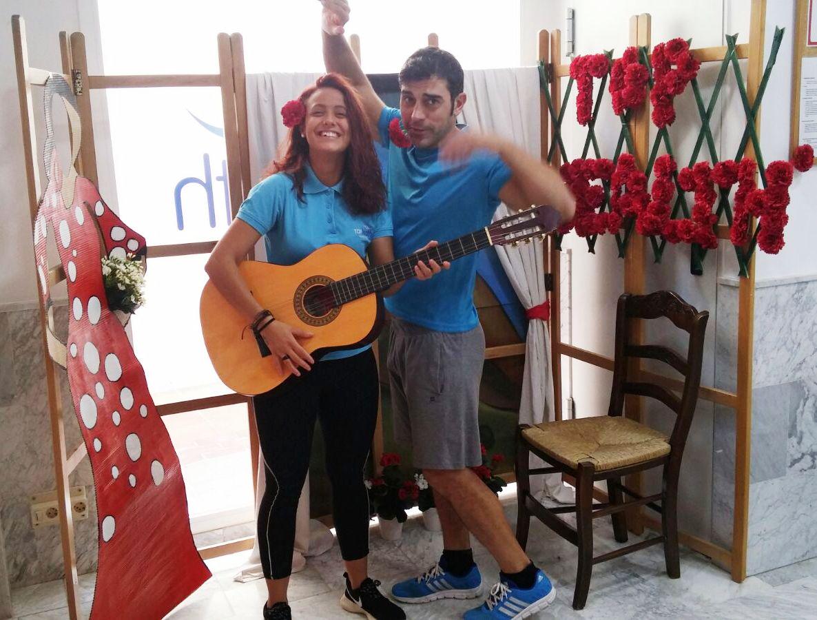 TOPHEALTHSL's tweet photo. TH VERACRUZ ¡QUE ESTAMOS DE FERIA! ven a nuestra caseta y pon tu mejor pose en nuestro divertido phtotocall. Oleeeé http://t.co/1NVSJ1pjwg