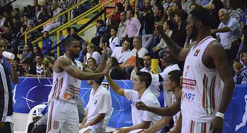 colombiasports's tweet photo. #Baloncesto Manizales @oncecaldasweb se juega todo vs. @UBCMuiscasBal por @LigaDirectv
Info → http://t.co/DMswMUougU http://t.co/Ddw3nVynMS