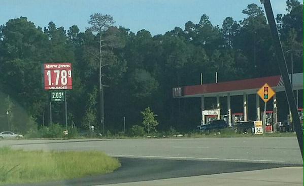 BillyEarlGreen's tweet image. I wish it's like back then!RT @CrystalWPDE:Jelous? Pic courtesy of @BRYANDANGEROUS #gasprices #howlowcantheygo