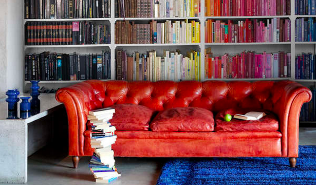 BuzzFeedBrasil's tweet photo. 22 coisas que fazem parte da casa dos sonhos dos fanáticos por leitura http://t.co/fkEwD9oGDI http://t.co/DcHnEbQRz1