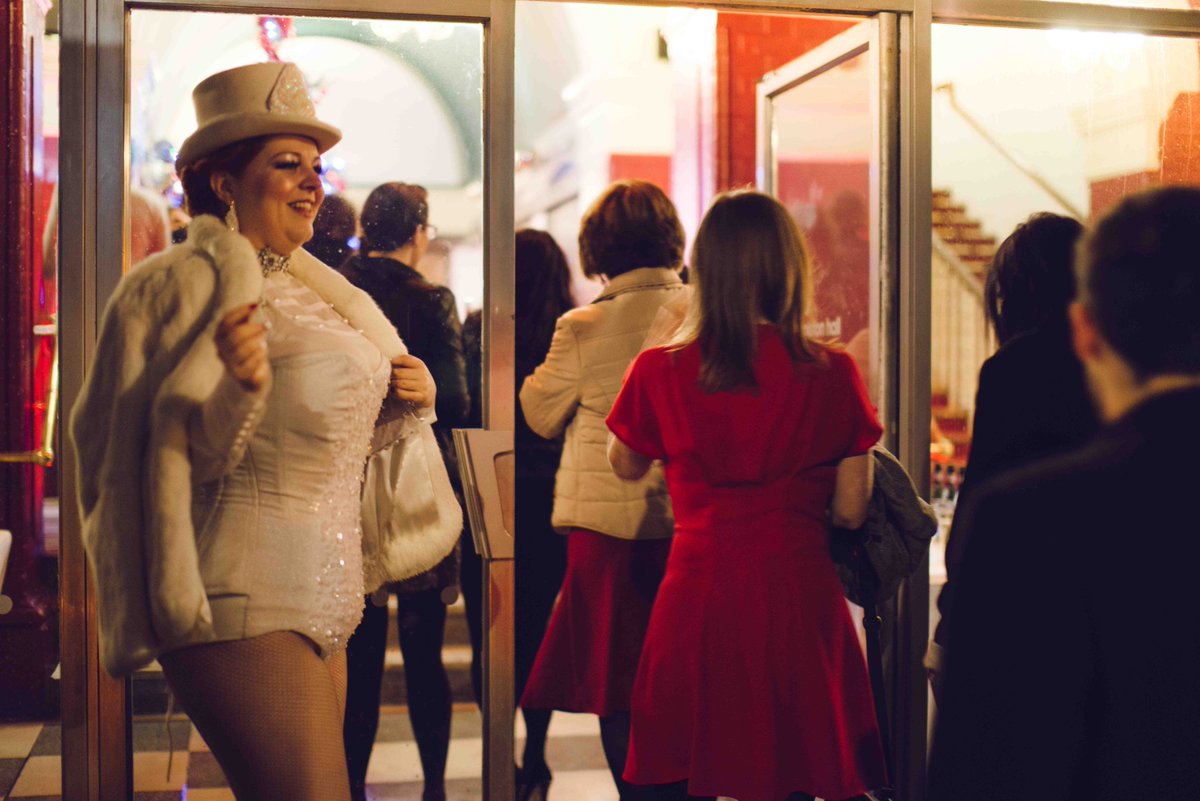 Did somebody say Christmas Party. Summers out but we are all a flurry with plans for some fab work xmas do's