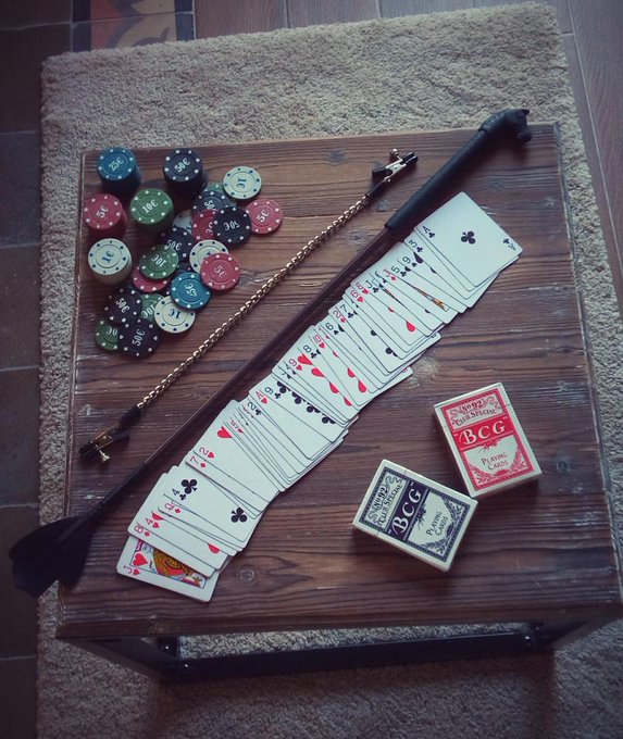 @silviarubix @GigiLoveX y yo vamos a hacer un timba de #PokerBedesemero esta noche! 😊 Quien se apunta<a class="tags" href="/tag/silviarubix">@silviarubix</a><a class="tags" href="/tag/gigilovex">@gigilovex</a><a href="/tag/playwithus"class="tags"><span>#playwithus</span></a><a href="/tag/pokerbedesemero"class="tags"><span>#pokerbedesemero</span></a>