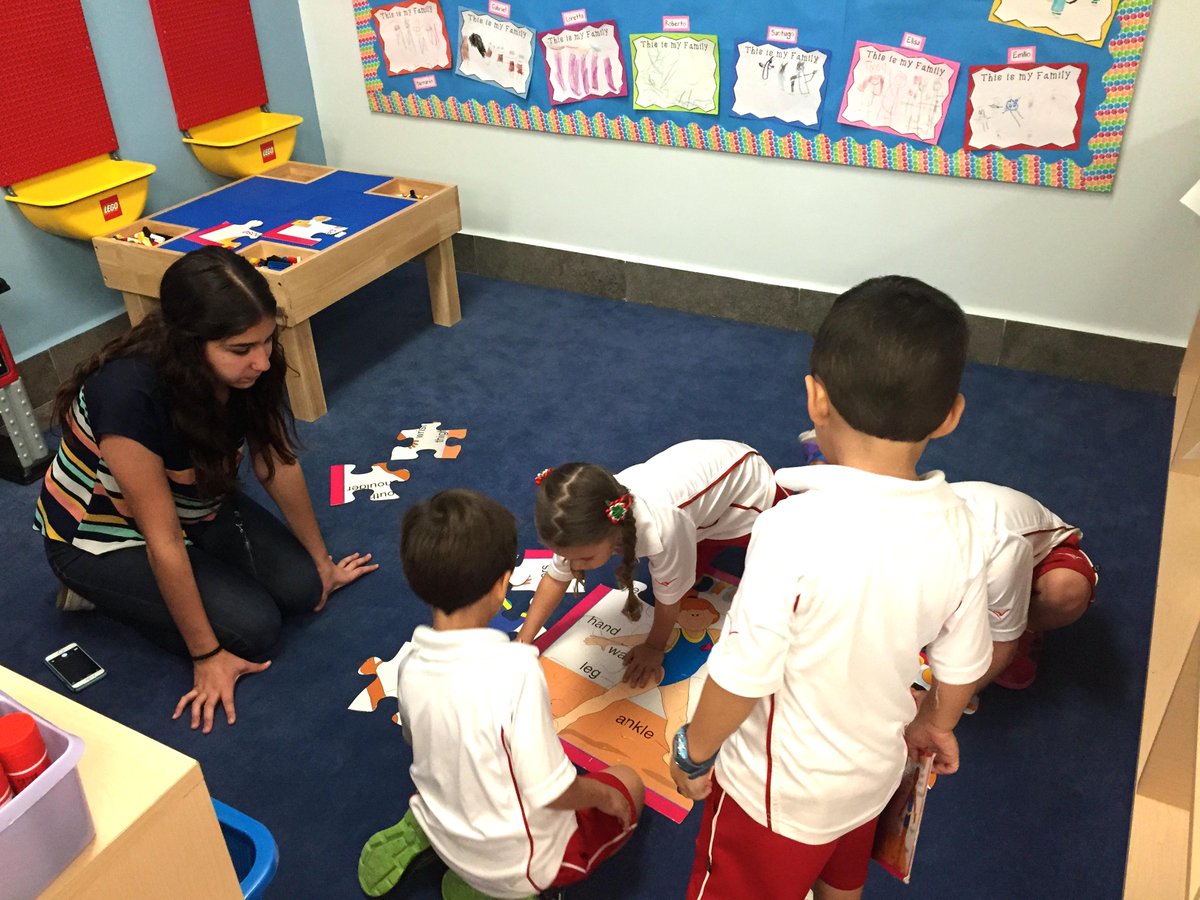 karinacesar7's tweet image. #eighthgrade #electiveclass  "Nursery &amp;amp; Pre-Kinder Helpers" 
@GeorginaGarza2 @HenningMelanie @ASFMELEM