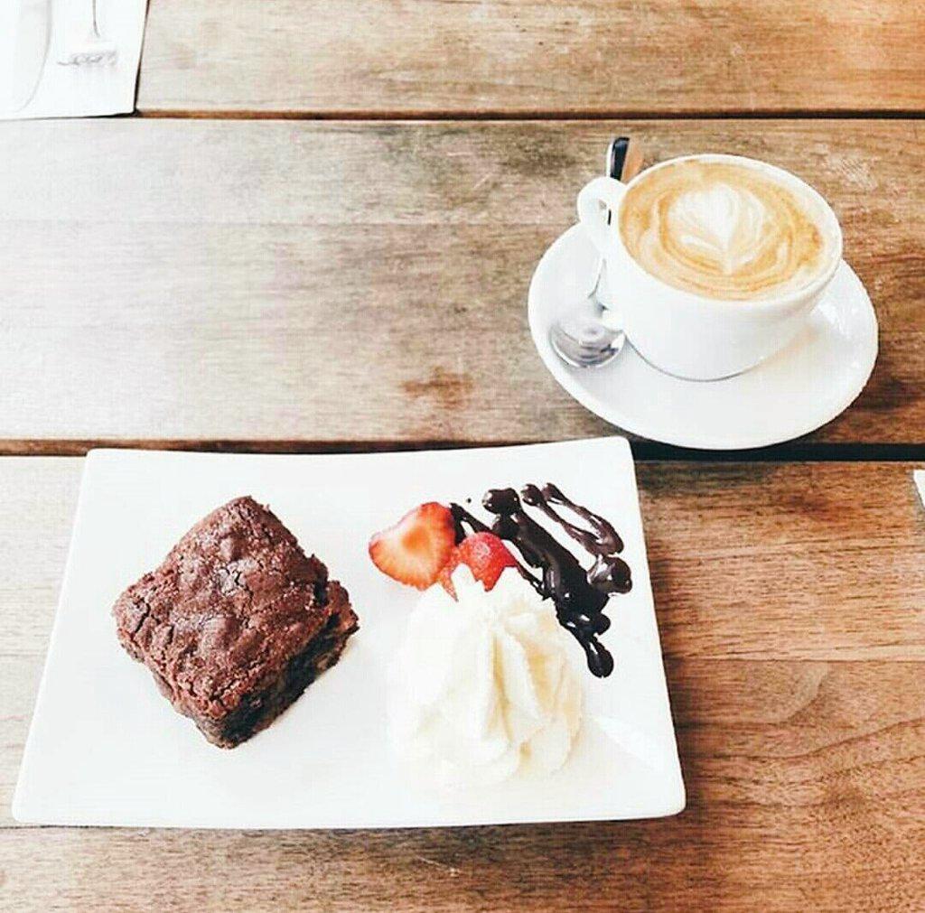 Breznsoiza's tweet image. استراحة قصيرة  die Pause  

مطعم ومقهى #ايطالي del fiore officine alimentari
  في #ميونخ #المانيا