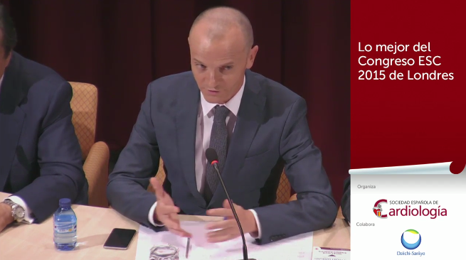 secardiologia's tweet photo. Los doctores @JoseJuanatey y @mi_cardiologo moderan el debate de la sesión #postESC15 http://t.co/AfMQw5LLDK