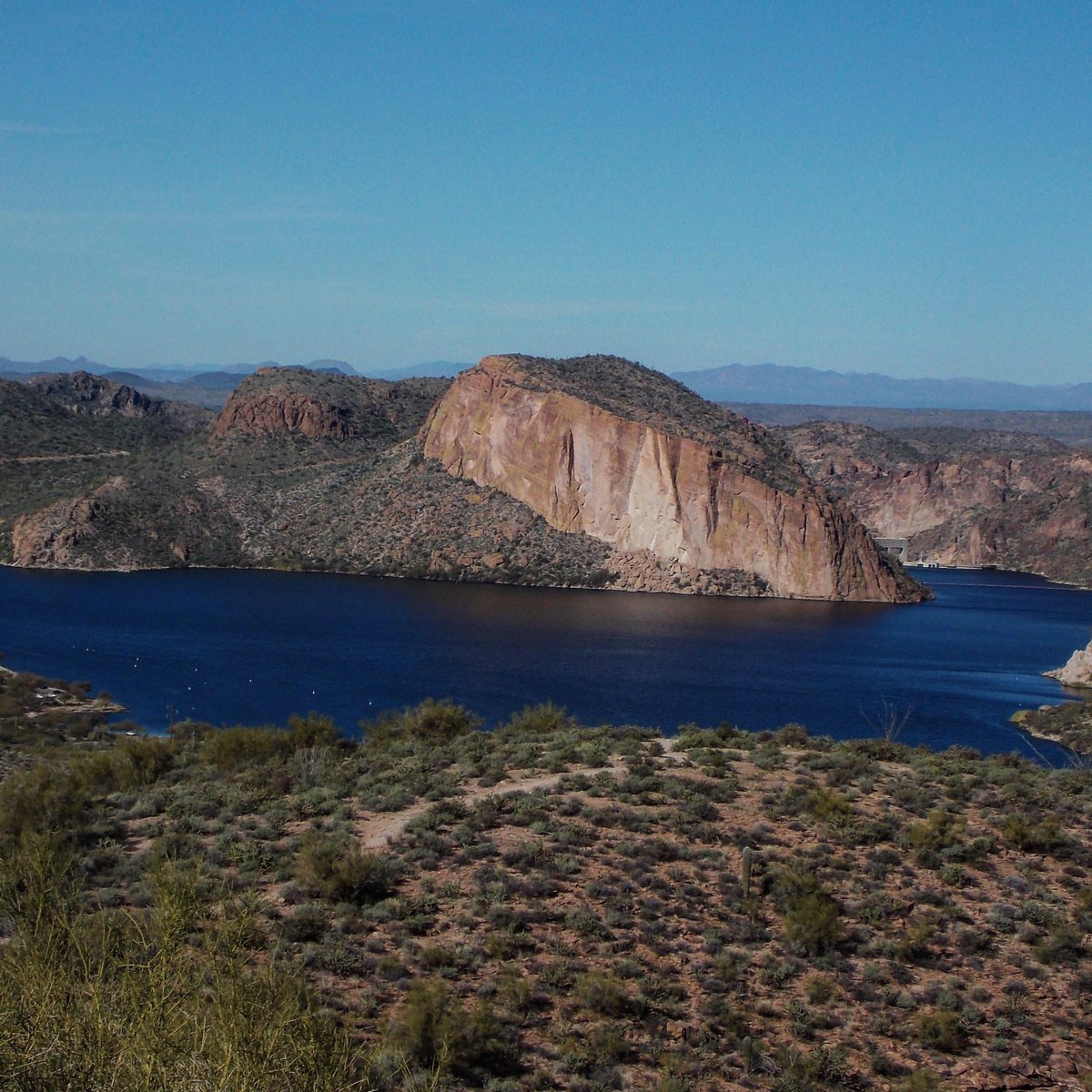 SquareLensPhoto's tweet photo. Canyon Lake, Arizona 
http://t.co/zik8fe1Cwf 
#travel #photography #wanderlust #arizona #hiking #canyon #lake #nature http://t.co/6GjrXMyG47